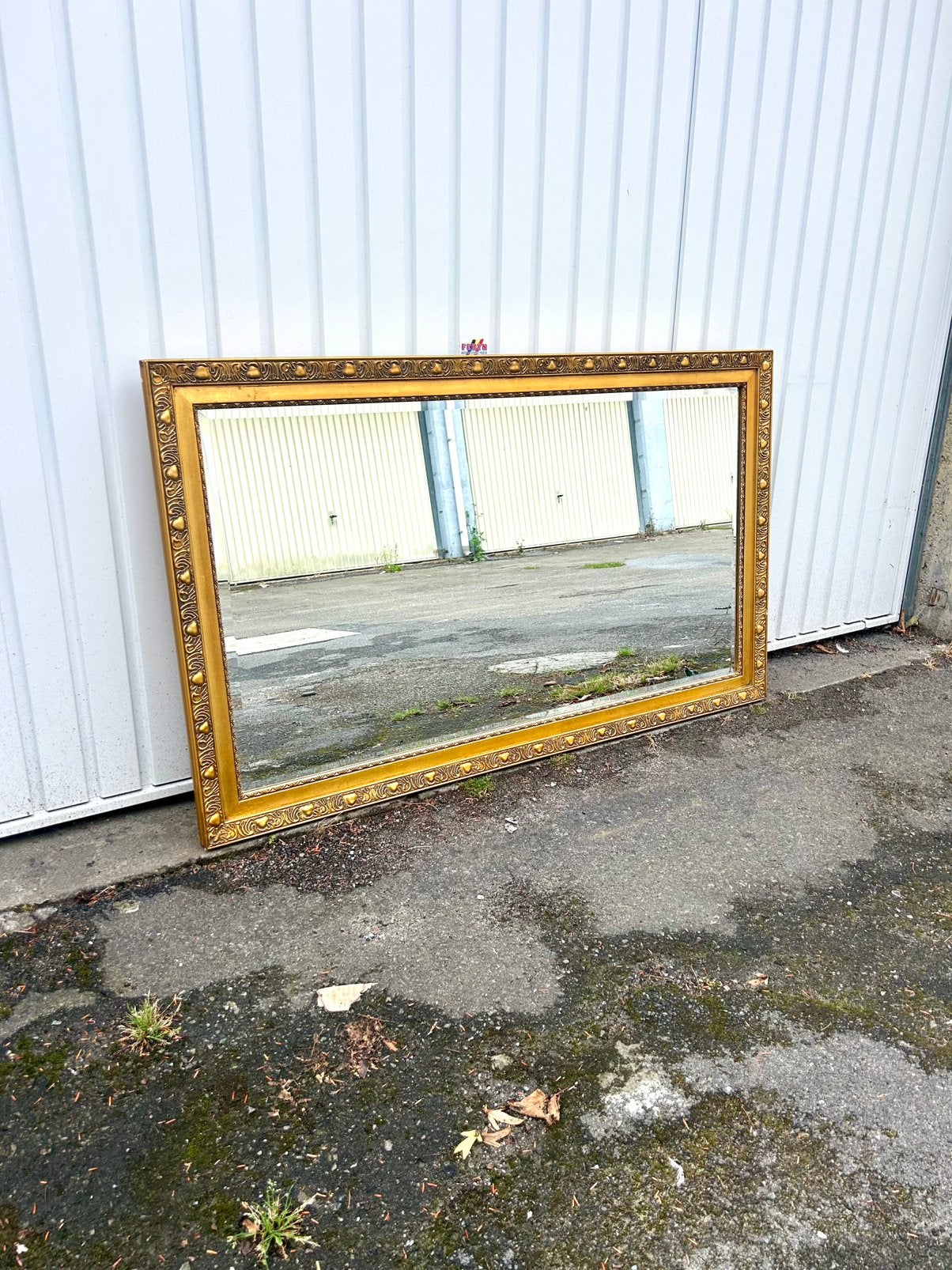 Grand miroir doré biseauté style baroque 124 x 76 cm, Antiquités & Art, Enlèvement, Rectangulaire, 100 à 150 cm, Moins de 100 cm