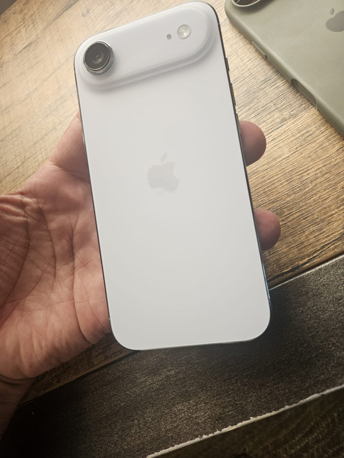 Iphone 17 air 256gb, Télécoms, Téléphonie mobile | Apple iPhone, Enlèvement, Comme neuf, Blanc