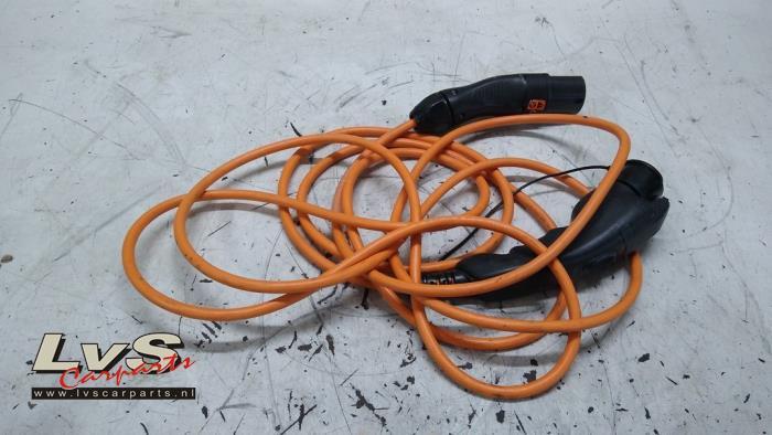 Câble de recharge hybride d'un Mitsubishi Outlander, -, 3 mois de garantie, Utilisé, Mitsubishi