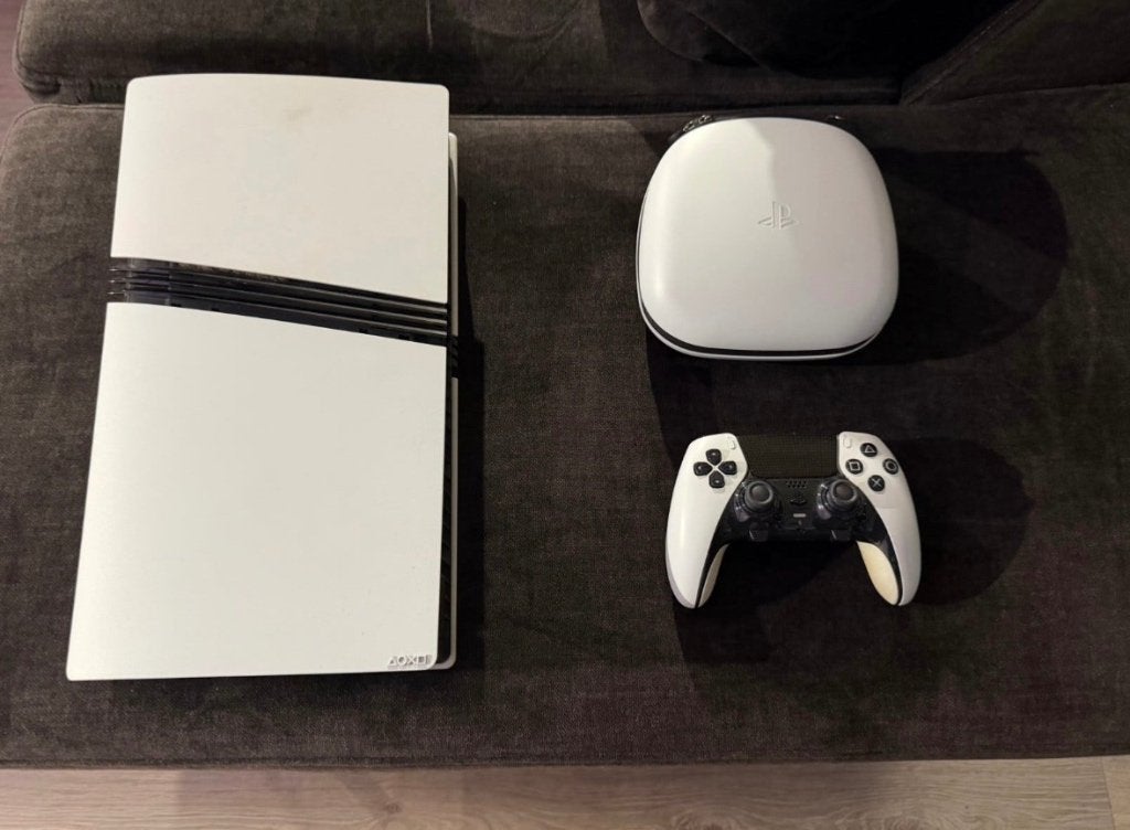Playstation 5 pro 2TB SSD + controller, Ophalen of Verzenden, Zo goed als nieuw, Playstation 5