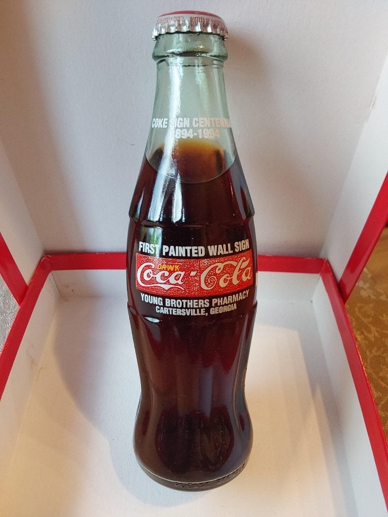 COCA COLA FLES FIRST PAINTED WALL SIGN 1994, Collections, Marques & Objets publicitaires, Enlèvement ou Envoi, Comme neuf, Ustensile