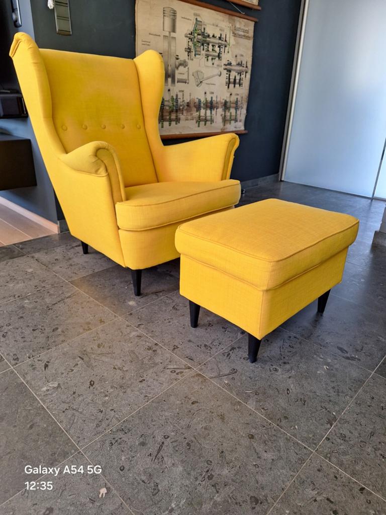Fauteuil en voetenbank Ikea Strandmon geel, Huis en Inrichting, Ophalen
