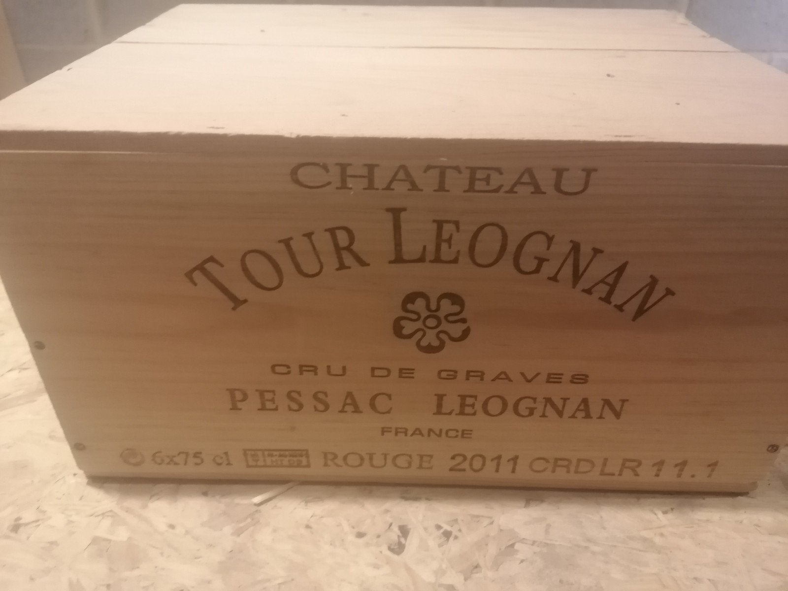 Tour leognan rouge, Maison & Meubles, Enlèvement