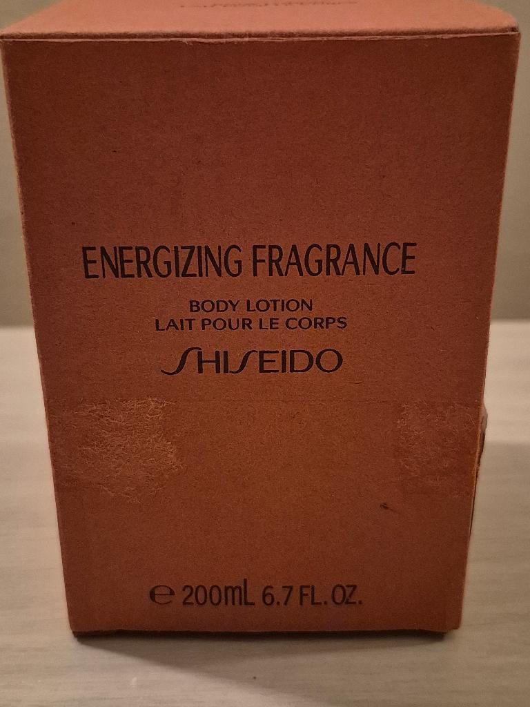 shiseido body lotion lait pour le corps 200 ml, Bijoux, Sacs & Beauté, Enlèvement ou Envoi, Neuf, Body lotion, Crème ou Huile
