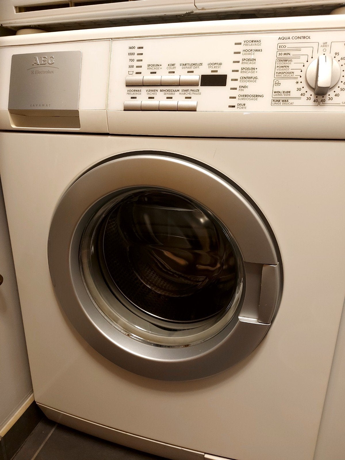 Machine à laver AEG Lavamat, Enlèvement