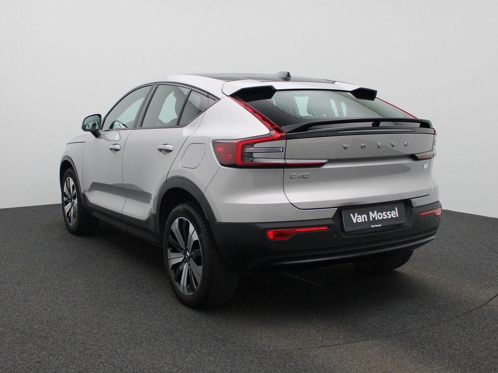 Volvo C40 Recharge Core SoH 93,43% | Camera | Carplay | Pano, Auto's, Volvo, Stof, Gebruikt, https://public.car-pass.be/vhr/55c71c23-932e-4406-b891-6526de071348