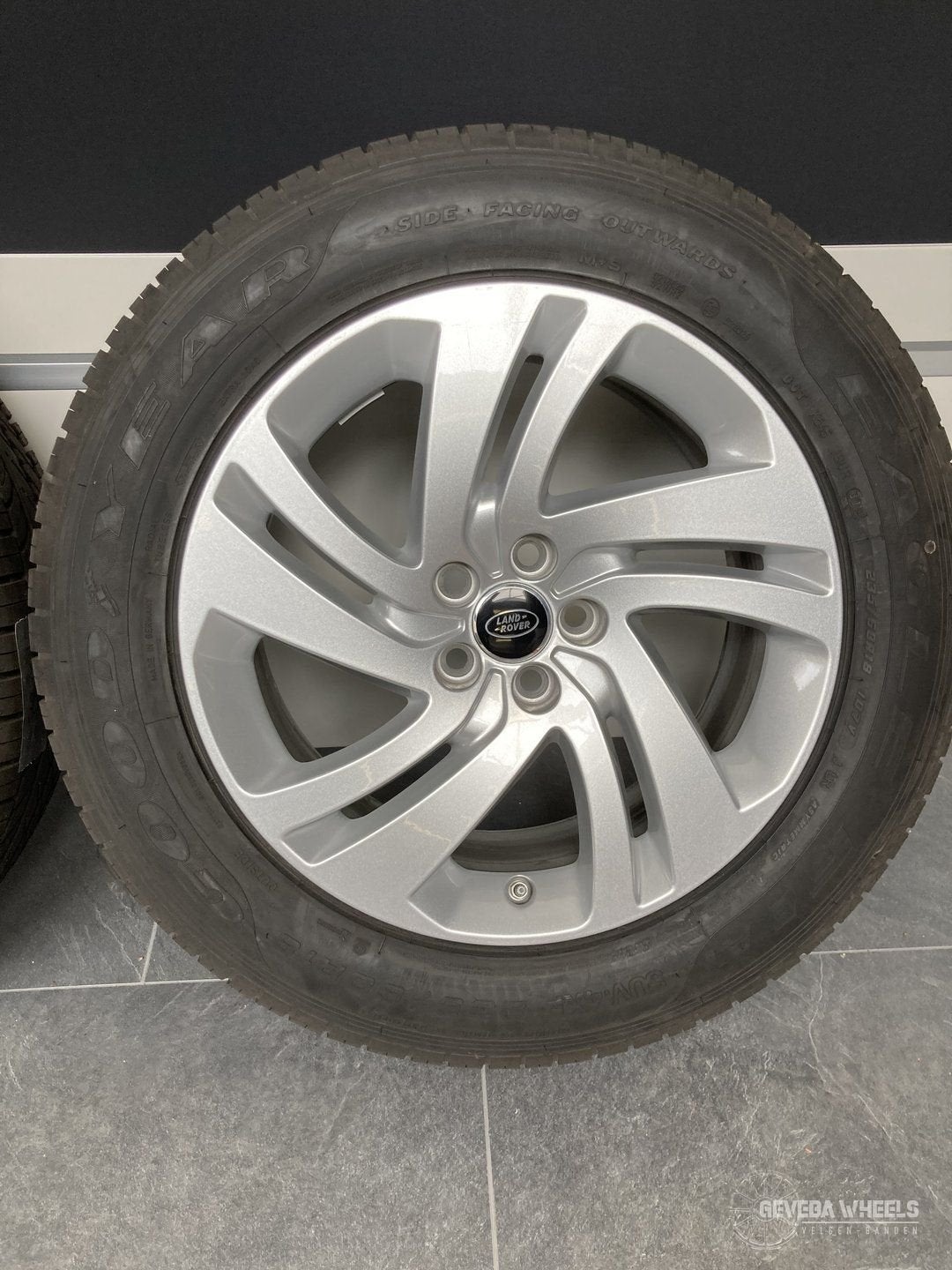18 inch originele Range Rover Evoque demo velgen + banden, 18 inch, Gebruikt, -, -