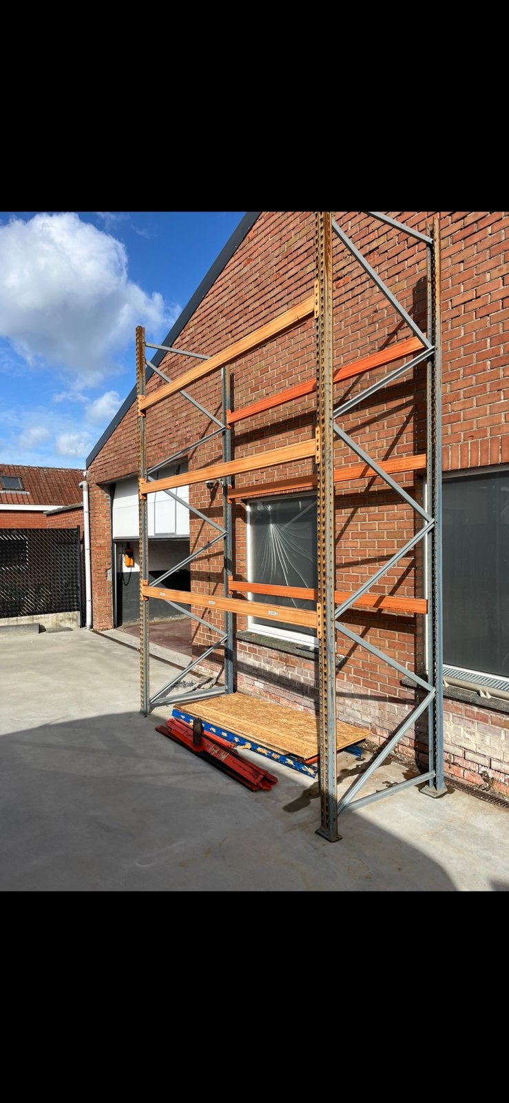 Pallet stelling, Zakelijke goederen, Ophalen
