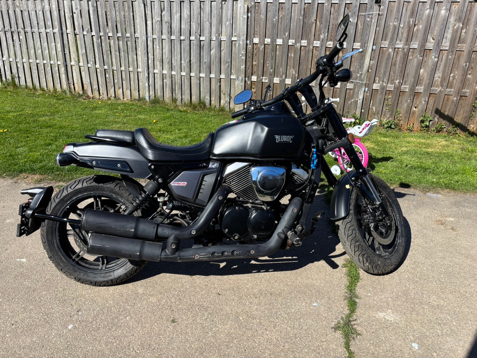 V-Bob 250cc – 1 350 €, Motoren, Ophalen