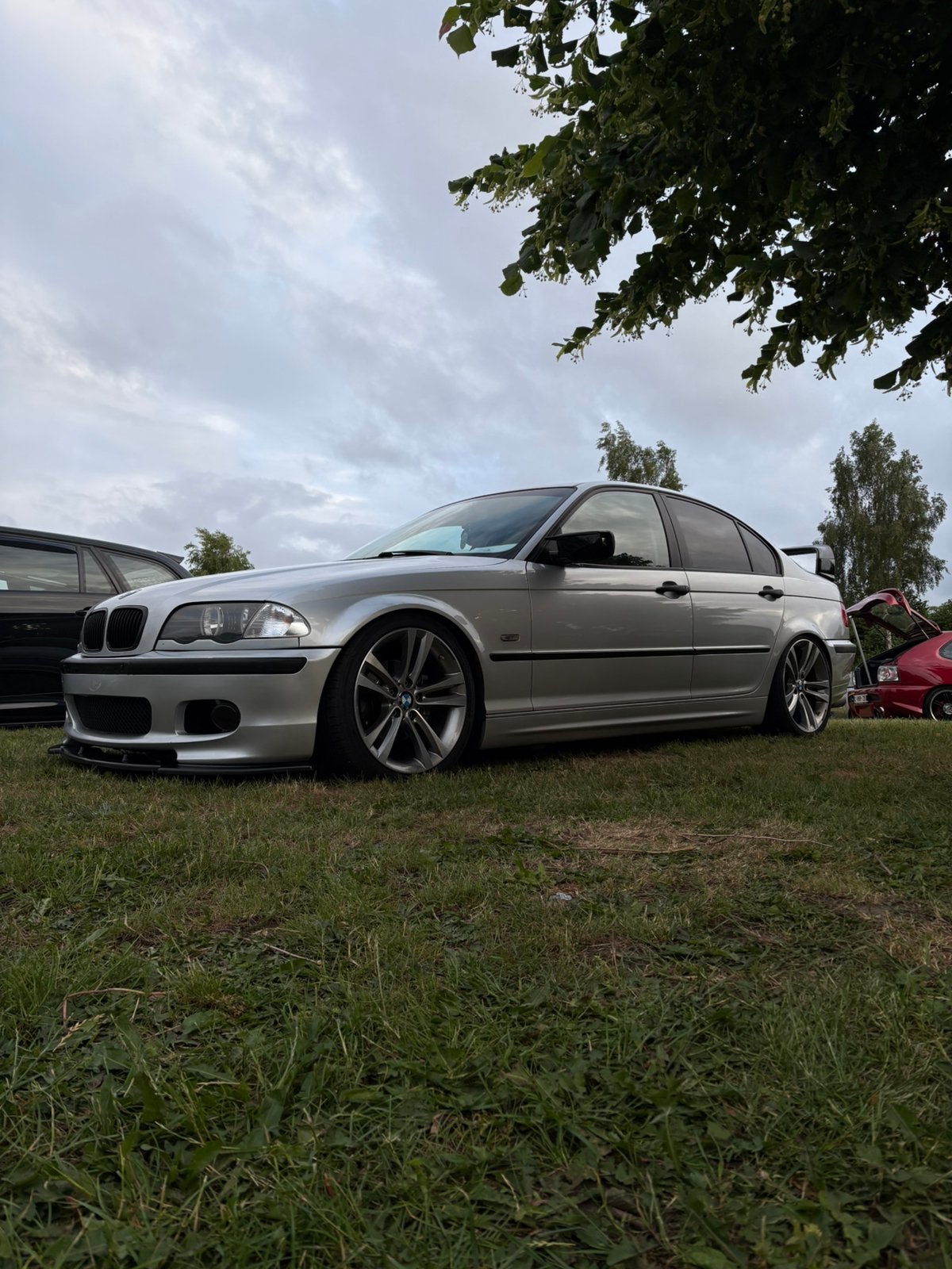 Bmw e46 318i pre facelift (ruilen), Autos, BMW, Cuir, Argent ou Gris, Achat, 87 kW