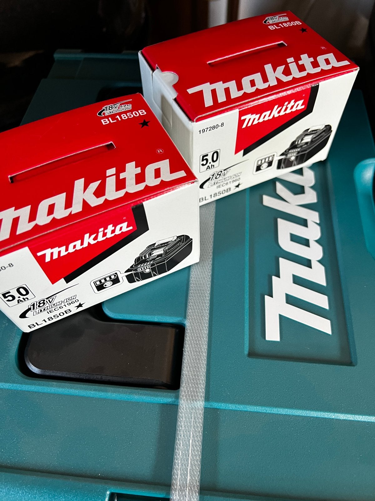 Nieuw makita 5.0ah accu, Ophalen of Verzenden, Nieuw