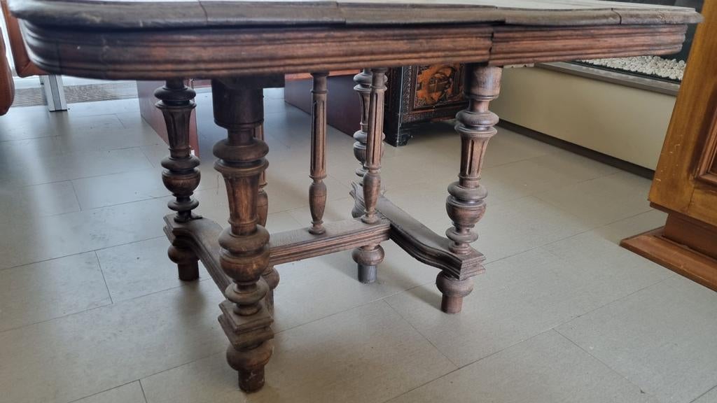 Tafel vierkant en uitschuifbaar, Ophalen