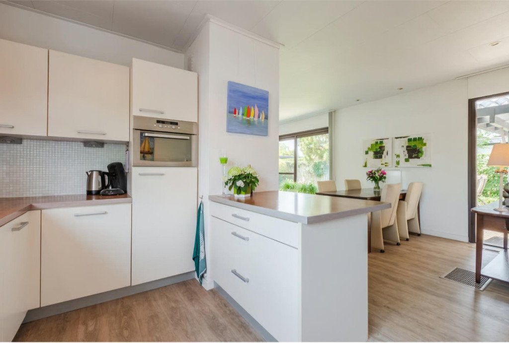 ✨ MODERNE KEUKEN MET TAFELEILAND   ✨, Huis en Inrichting, Wit, Hoekkeuken, Ophalen of Verzenden, Zo goed als nieuw