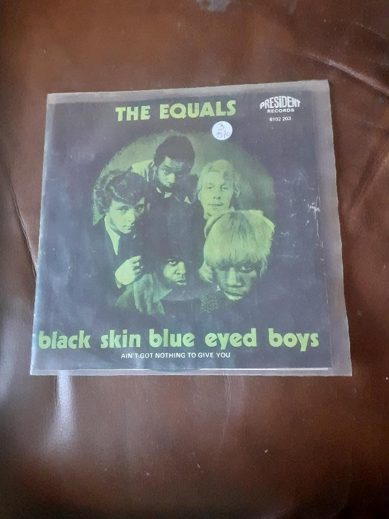 45T Equals : Black skin blue eyes boys, Ophalen of Verzenden