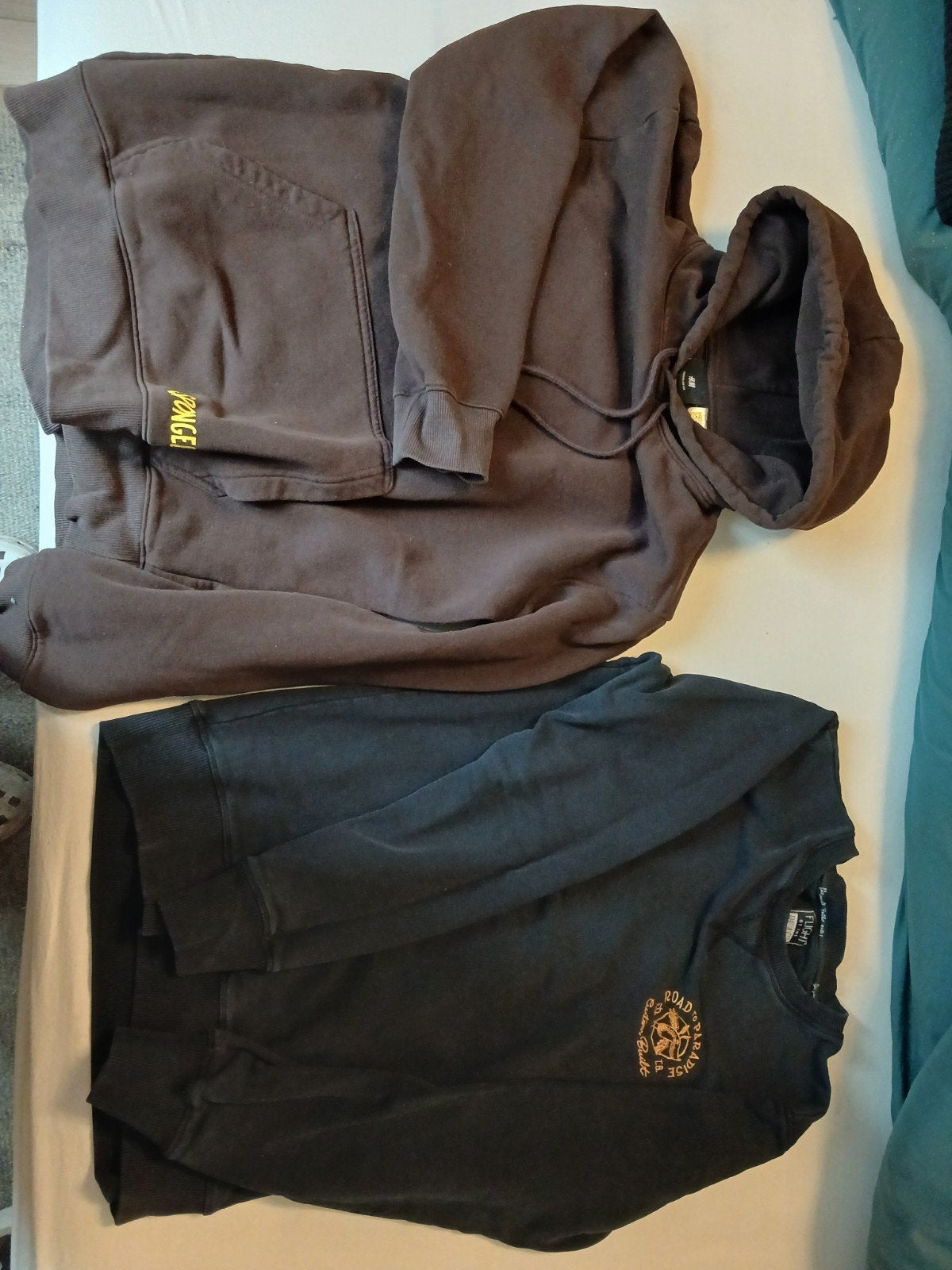 1 trui bruin , 1 trui zwart maat s, Verzenden, Maat 46 (S) of kleiner