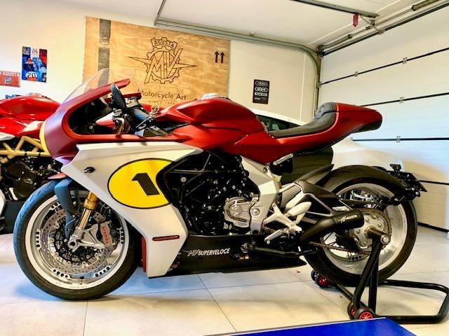 MV Agusta Superveloce AGO (limited edition), Motos, Motos | MV Agusta, Particulier, Super Sport, plus de 35 kW, 3 cylindres, Permis Moto A