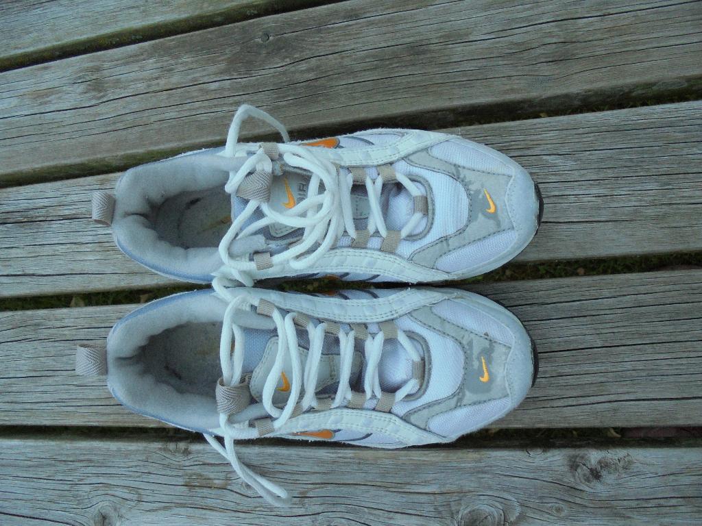 sportschoenen NIKE Air maat 38, Sport en Fitness, Ophalen of Verzenden, Gebruikt, Nike