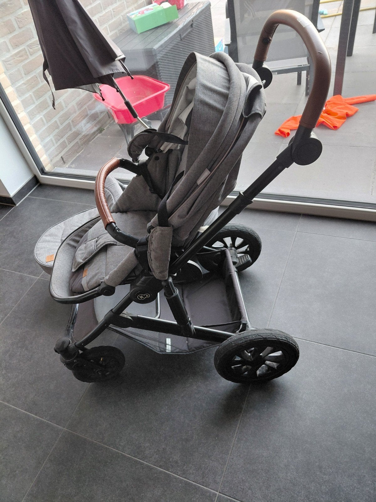 Buggy kinderkraft, Ophalen