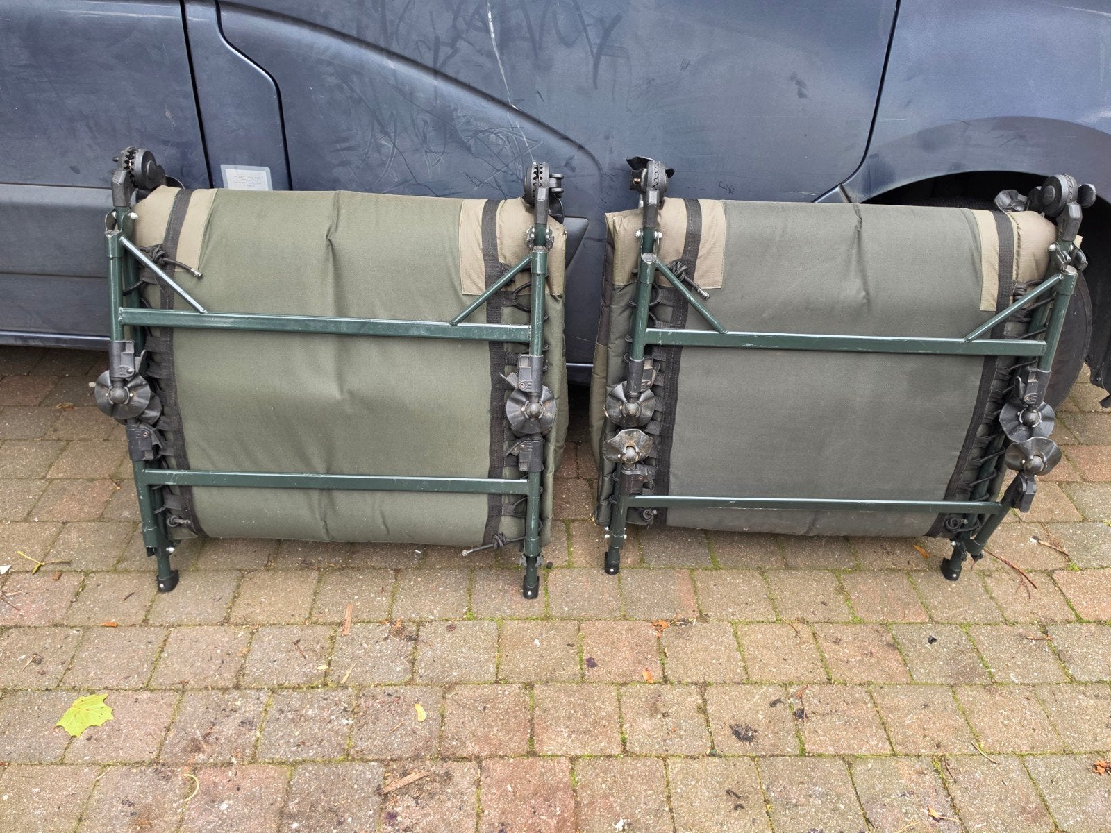 2 bed chairs van pro carp., Enlèvement