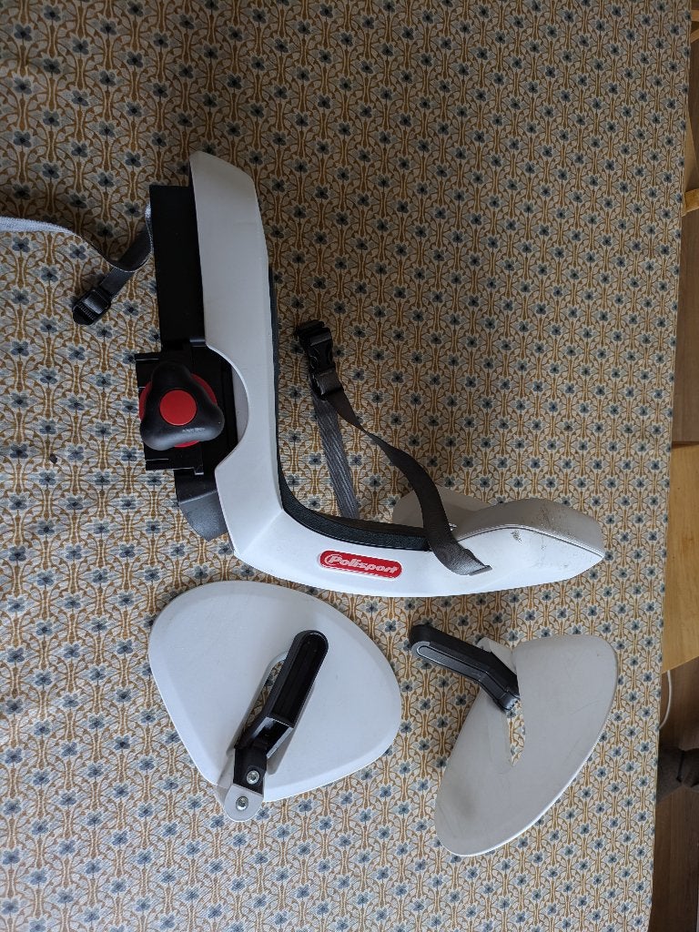Siège arrière Polisport Guppy avec repose-pieds, Repose-pieds, 22 à 36 kg, Enlèvement, Utilisé