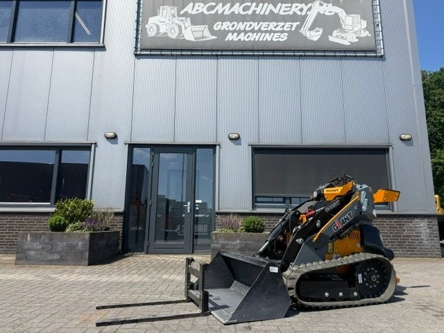 Giant GS950T DEMO  Skid steer Minishovel Laadschop NIEUW, Zakelijke goederen, Machines en Bouw | Kranen en Graafmachines, Ophalen