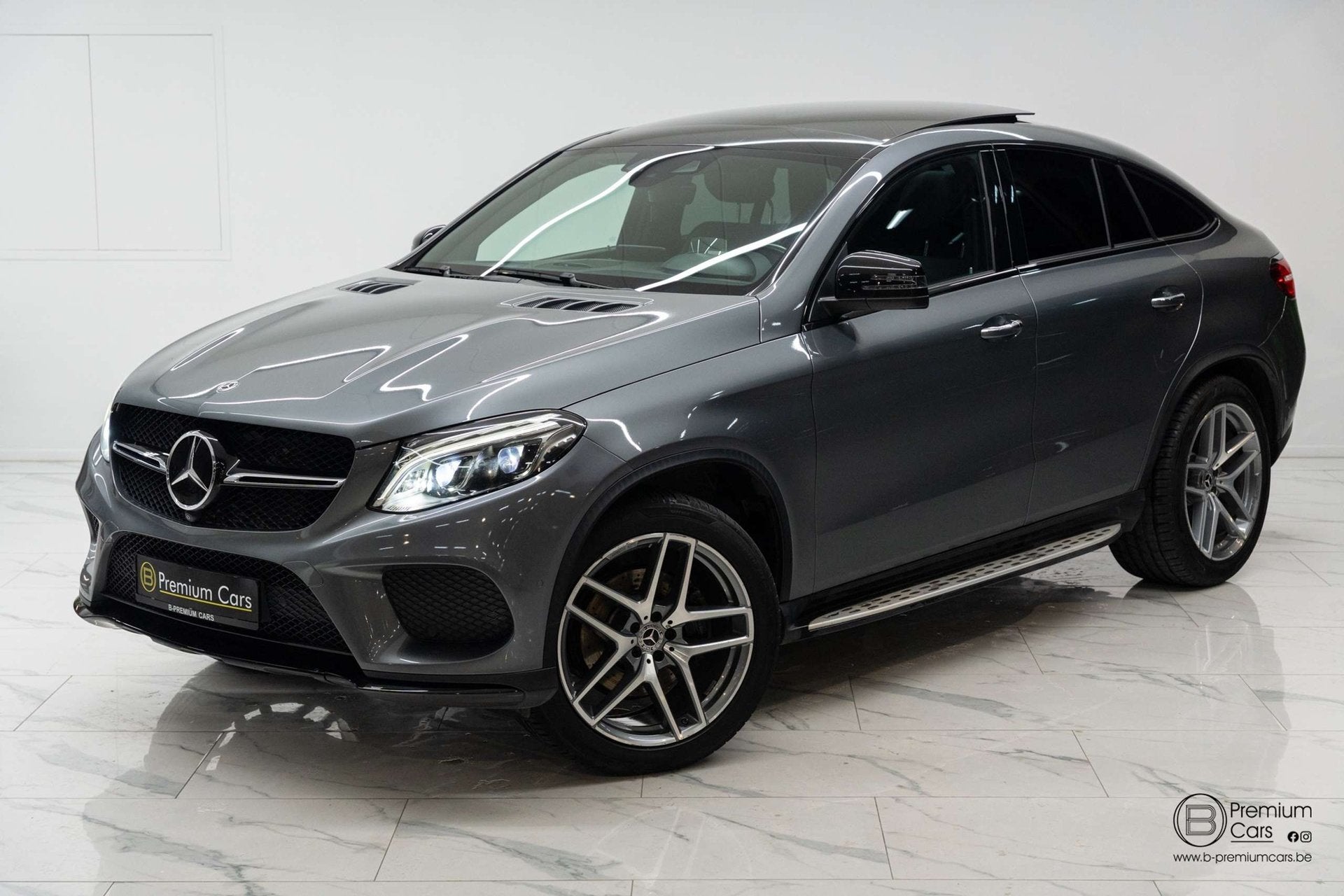 Mercedes-Benz GLE 350 d coupe! AMG line! Pano! ACC! HUD! Ful, Auto's, Automaat, Dealer onderhouden, Gebruikt, https://public.car-pass.be/vhr/4cd2f976-c748-4f42-857a-e22afde41983