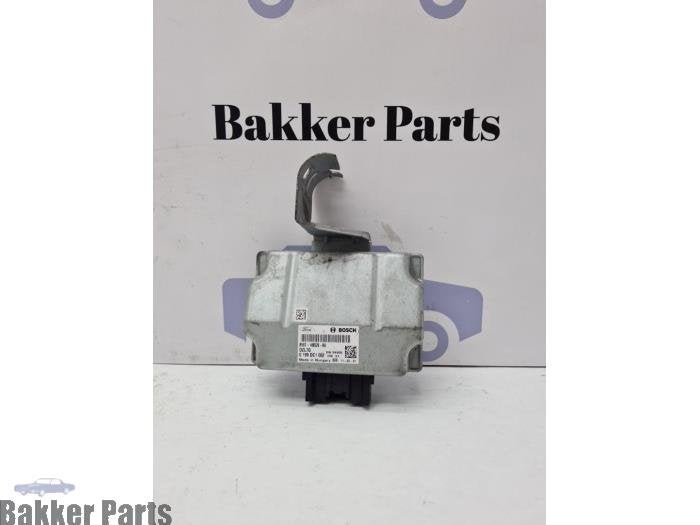 Stabilisateur de tension d'un Ford Focus, -, -, 3 mois de garantie, -
