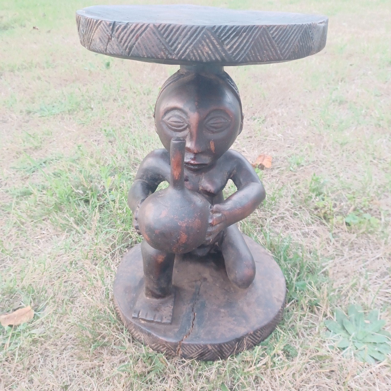 Afrikaans krukje, tafeltje, Ophalen, Hout