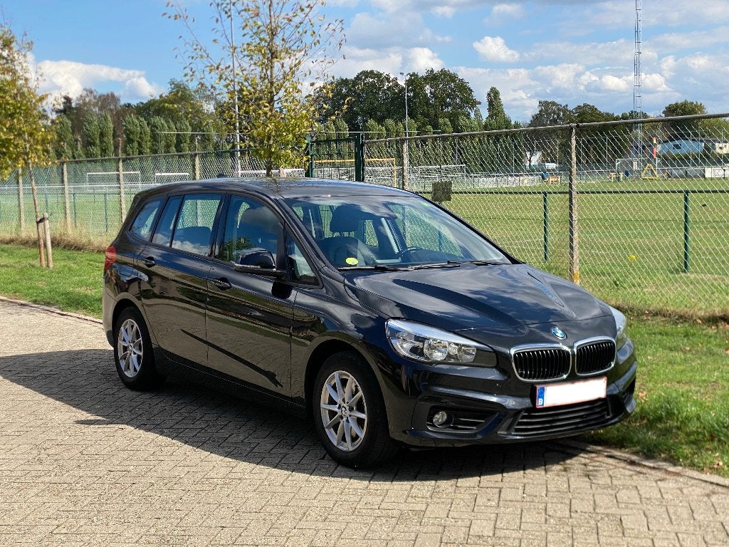 BMW 218d Gran Tourer 5 zitplaatsen, Autos, BMW, Achat, Noir, 5 portes, Alarme