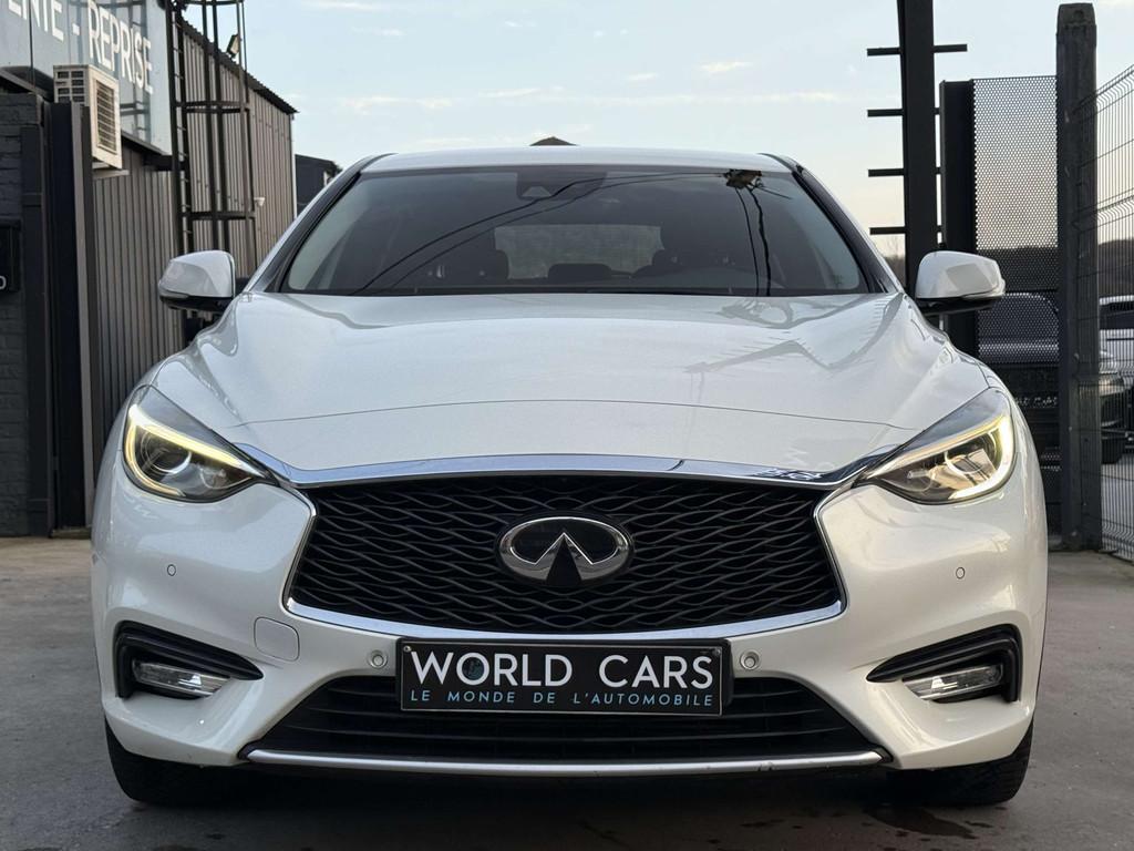 Infiniti Q30 1.5d NAVIGATION CAMERA360° CRUISE GARANTIE 12M, Auto's, Gebruikt, 4 cilinders, 1960 kg, Wit
