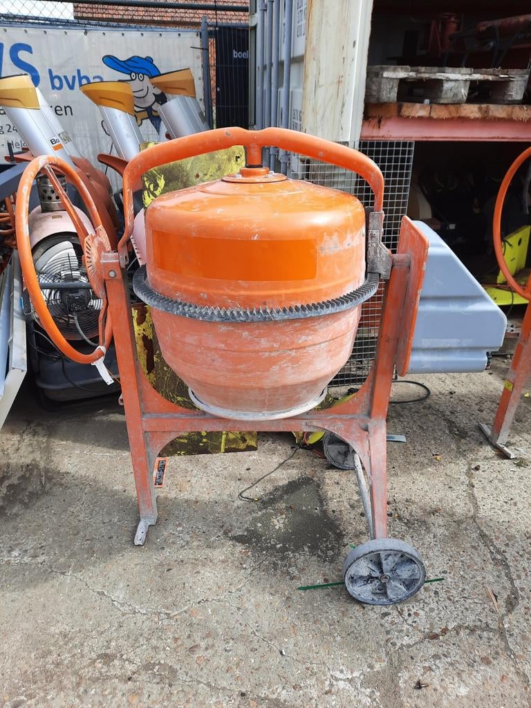 Betonmolens atika te koop, Doe-het-zelf en Bouw, Ophalen