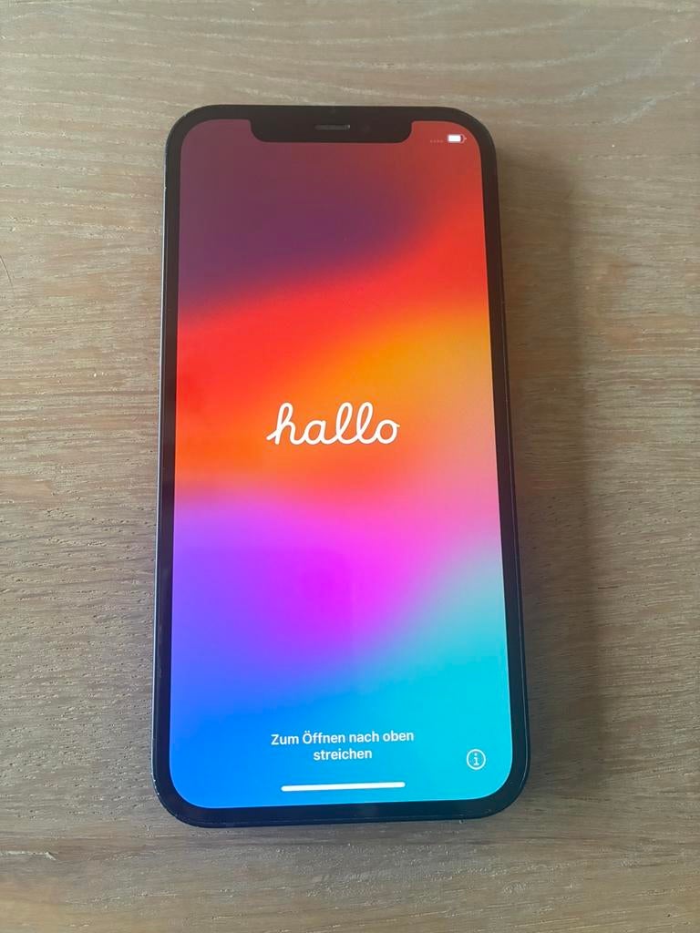 iPhone 12 - 64GB - Zwart - Batterij 84% - Scherm krasvrij, Zwart, Ophalen of Verzenden, Zo goed als nieuw, 84 %
