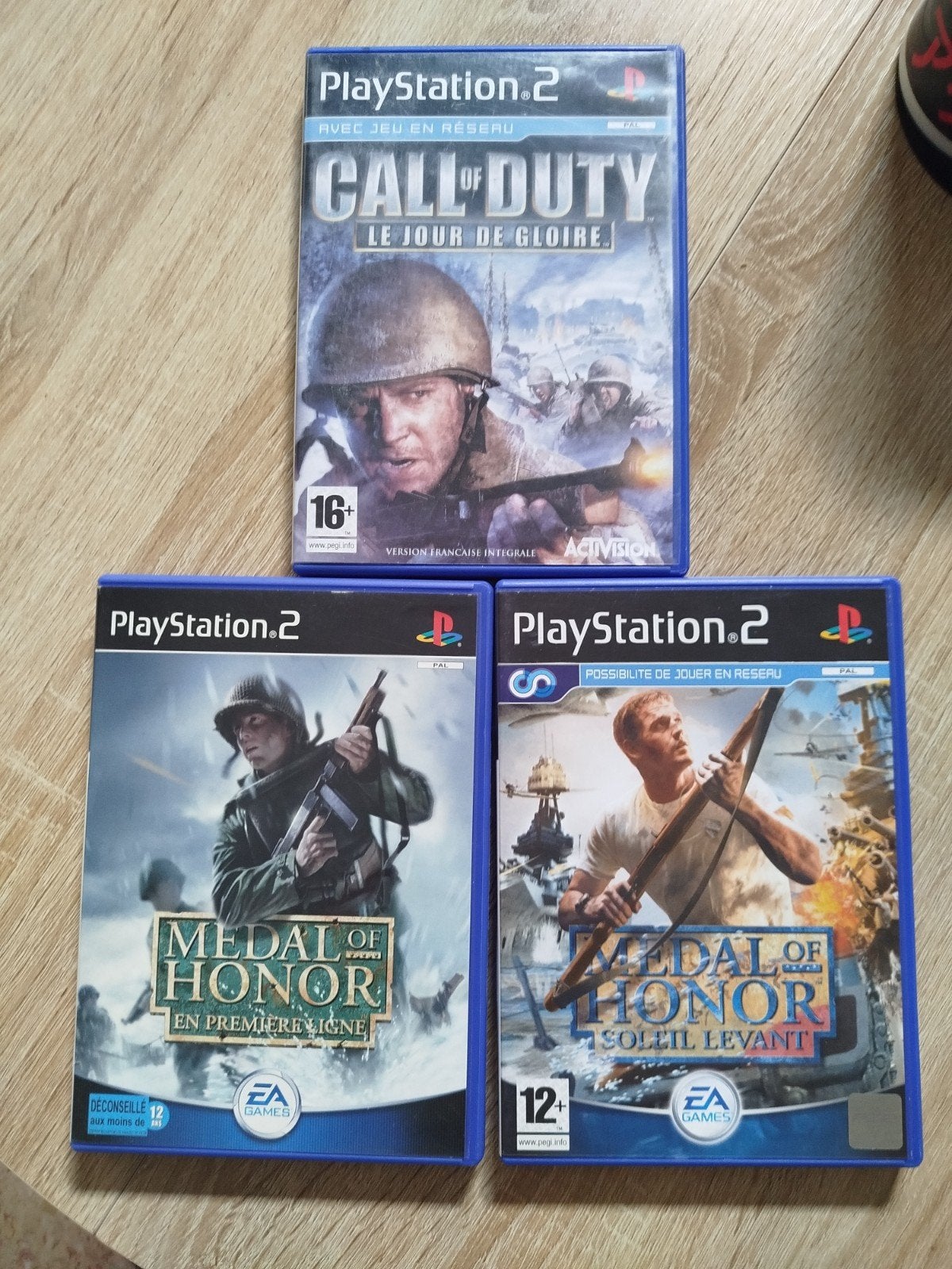 Lot jeux de guerre  Playstation 2 (lire description), Consoles de jeu & Jeux vidéo, Enlèvement