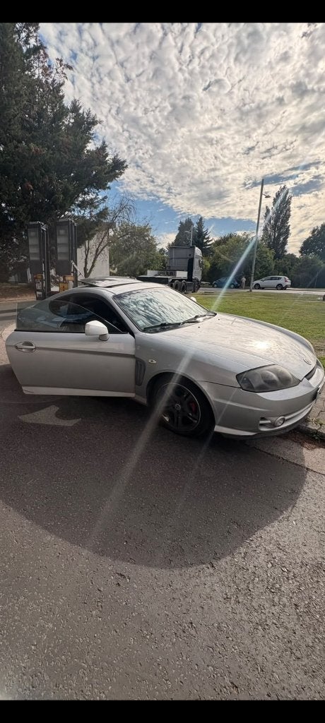 Très belle coupé sport Hyundai Tuscani, Autos, Cuir, Argent ou Gris, Achat, Coupé