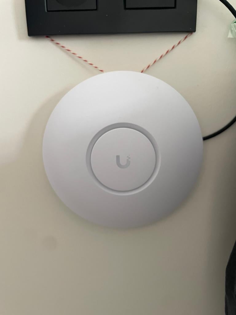Unifi U6+ quasi nieuwstaat, Enlèvement, Comme neuf