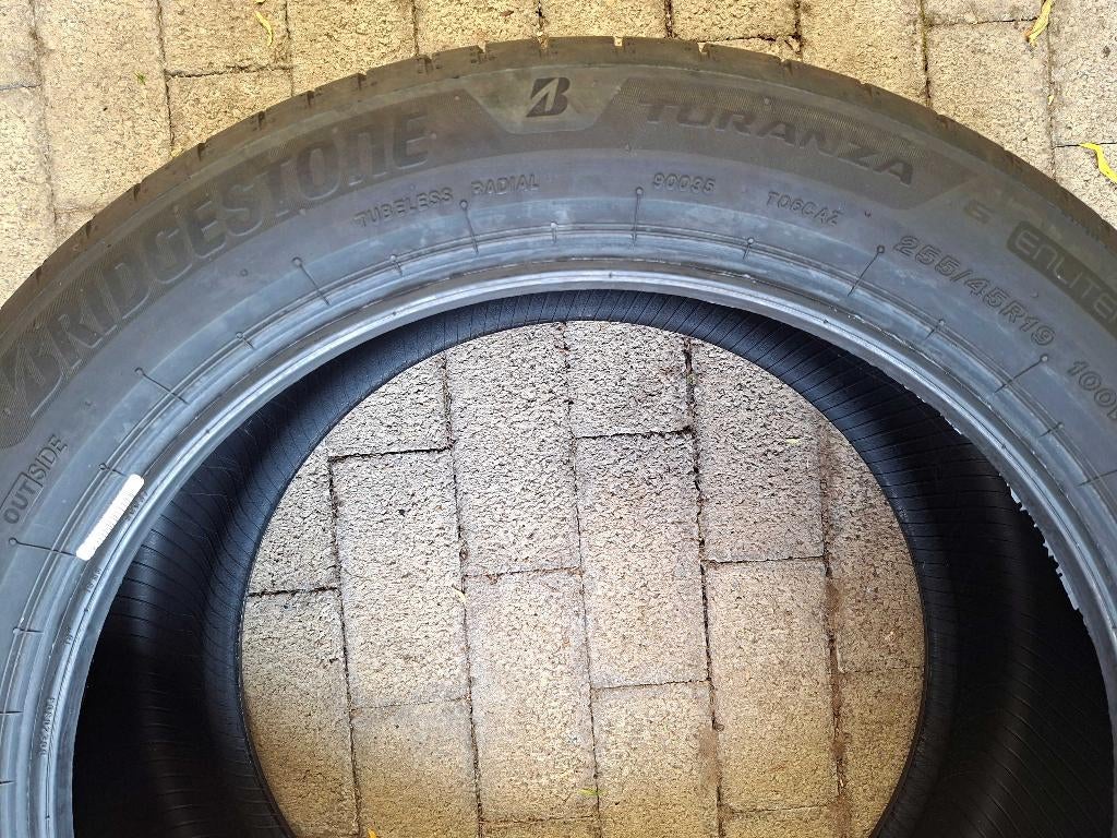 255/45/R19 100V Bridgestone Turanza zomerband, 4 stuks, Auto-onderdelen, Banden en Velgen, Gebruikt, 255 mm, Band(en), Personenwagen