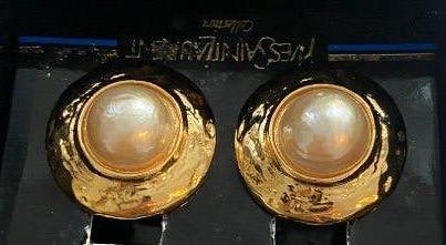 Yves Saint Laurent  clips vintage, Handtassen en Accessoires, Oorbellen, Ophalen, Gebruikt, Goud