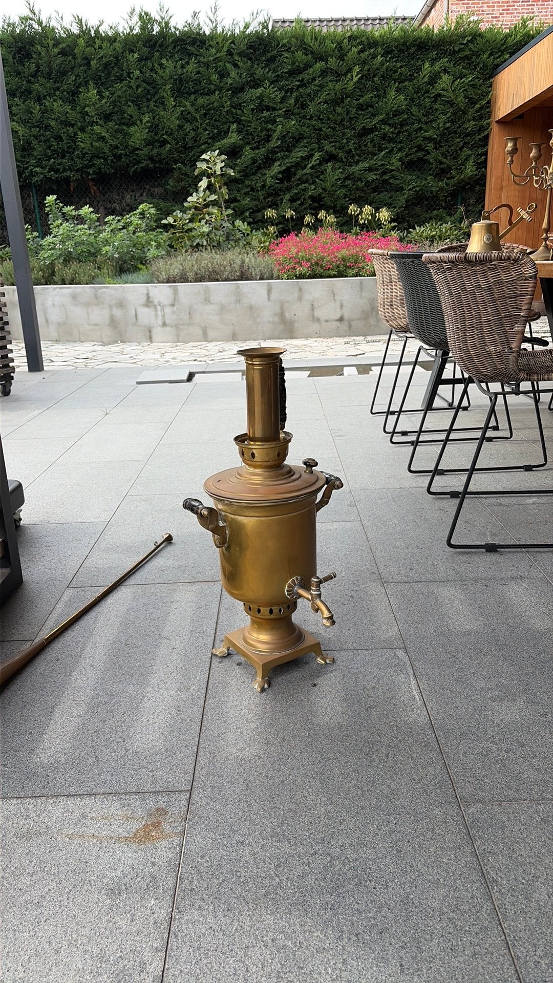 Koperen samovar, Enlèvement, Cuivre