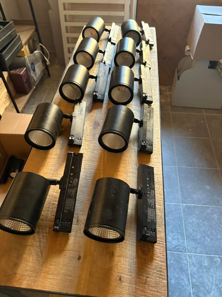 10x Spot pour rail triphasé, Spot encastrable ou Spot mural, Comme neuf, Enlèvement, Métal ou Aluminium
