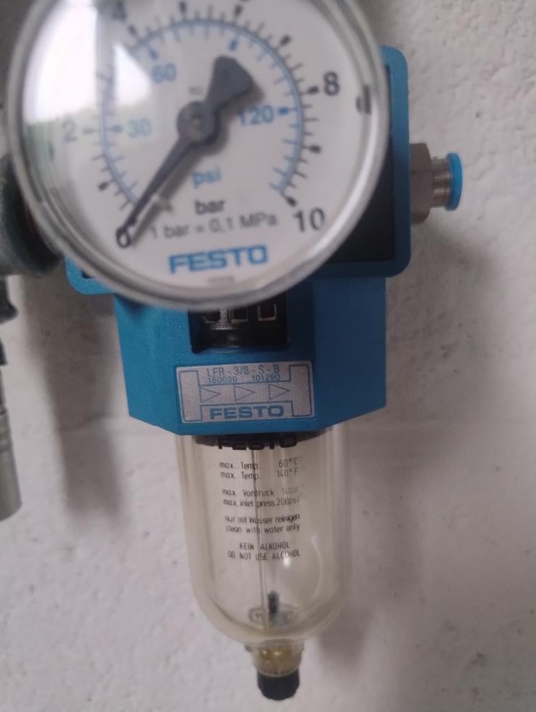 Festo 1000 drukregelaar, Ophalen, Gebruikt, Overige thema's, Meerkleurig