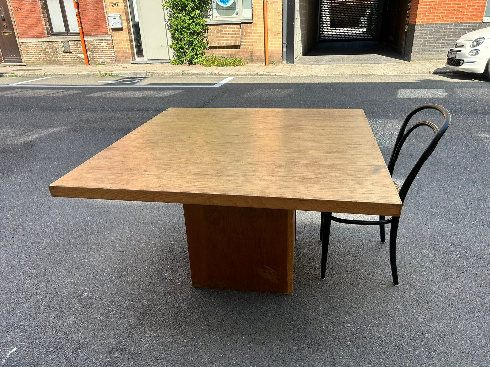 Vierkante eettafel, Ophalen, Zo goed als nieuw