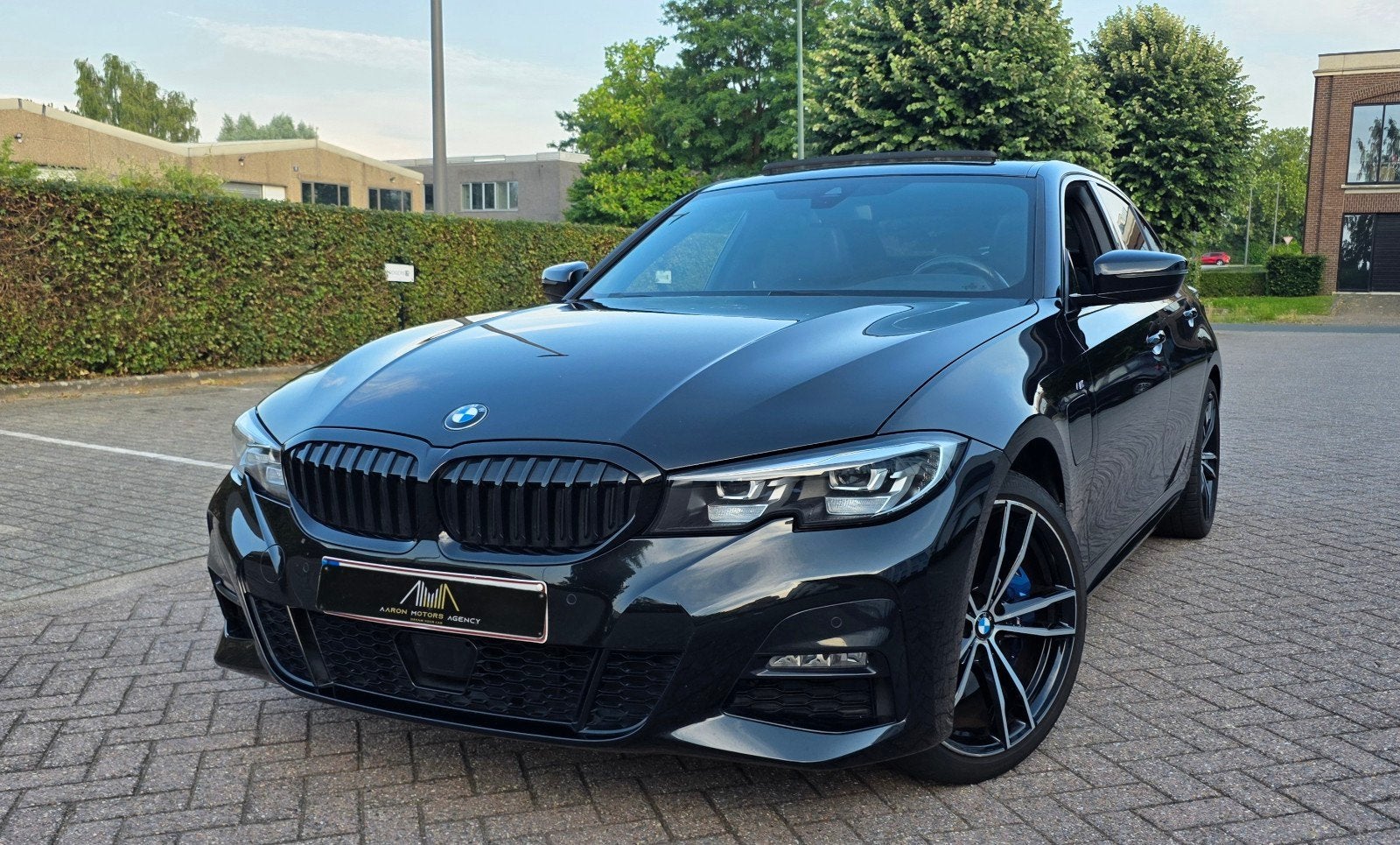BMW 330e 2020 Pack M /88.000 Km / Hybrid / TOIT OUVRANT!, Autos, Cuir et Alcantara, Achat, https://public.car-pass.be/vhr/5b18e169-6c92-46ac-b3ed-e1f3ce11e102