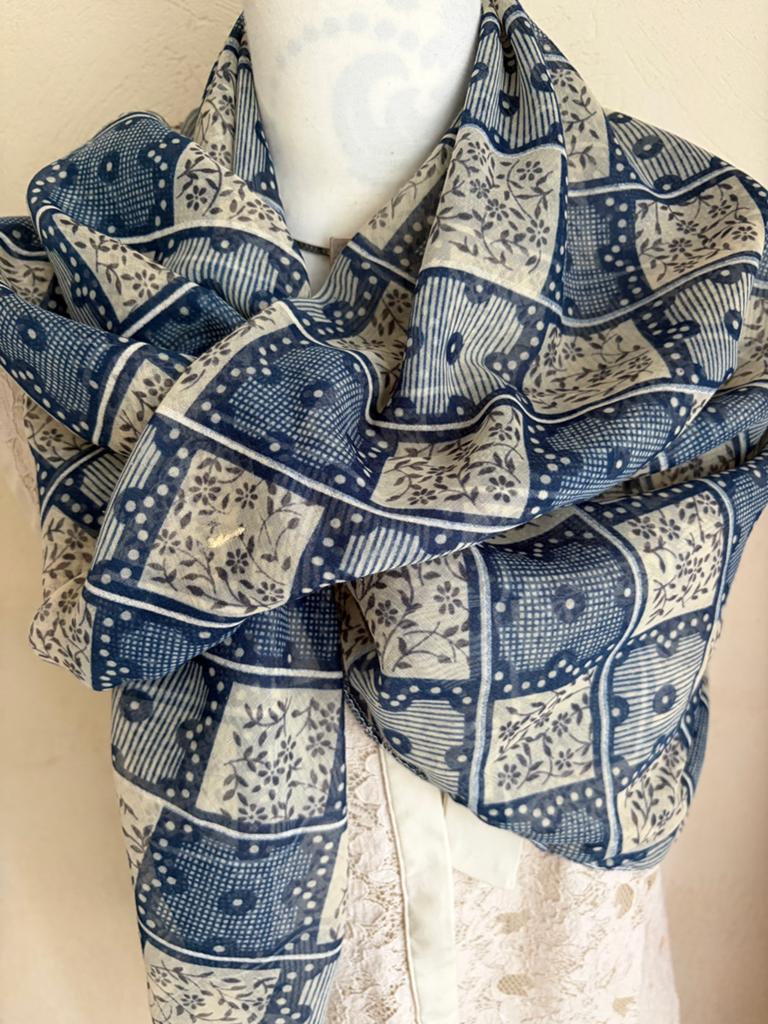 Vintage sjaal met lappendeken, Kleding | Dames, Mutsen, Sjaals en Handschoenen, Ophalen of Verzenden
