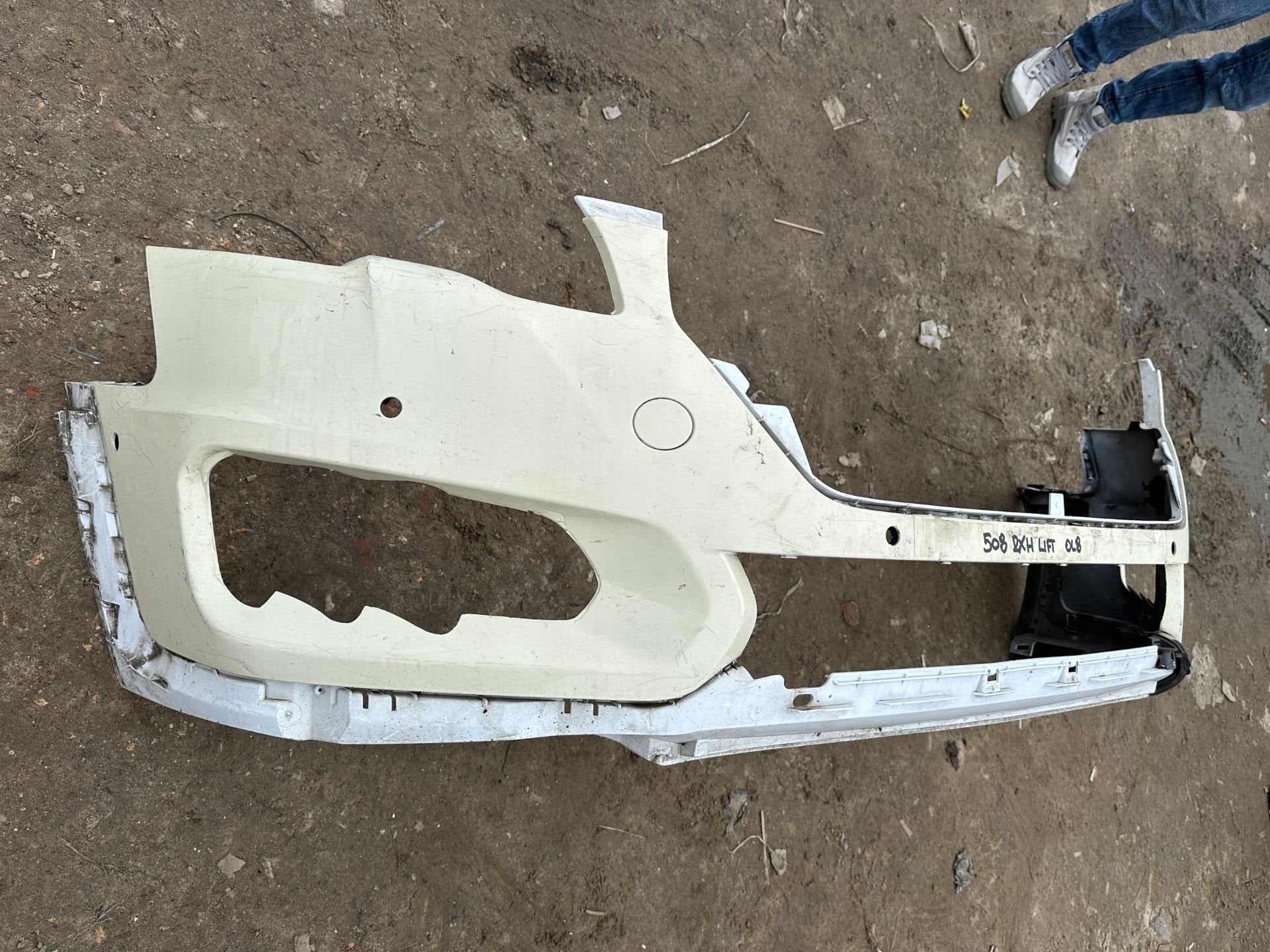 Peugeot 508 I Lift RXH Voorbumper Voor 14-18, Taurusavenue 1
2132 LS  Hoofddorp, NL, Gebruikt, Contact.group@renault.com, Bumper