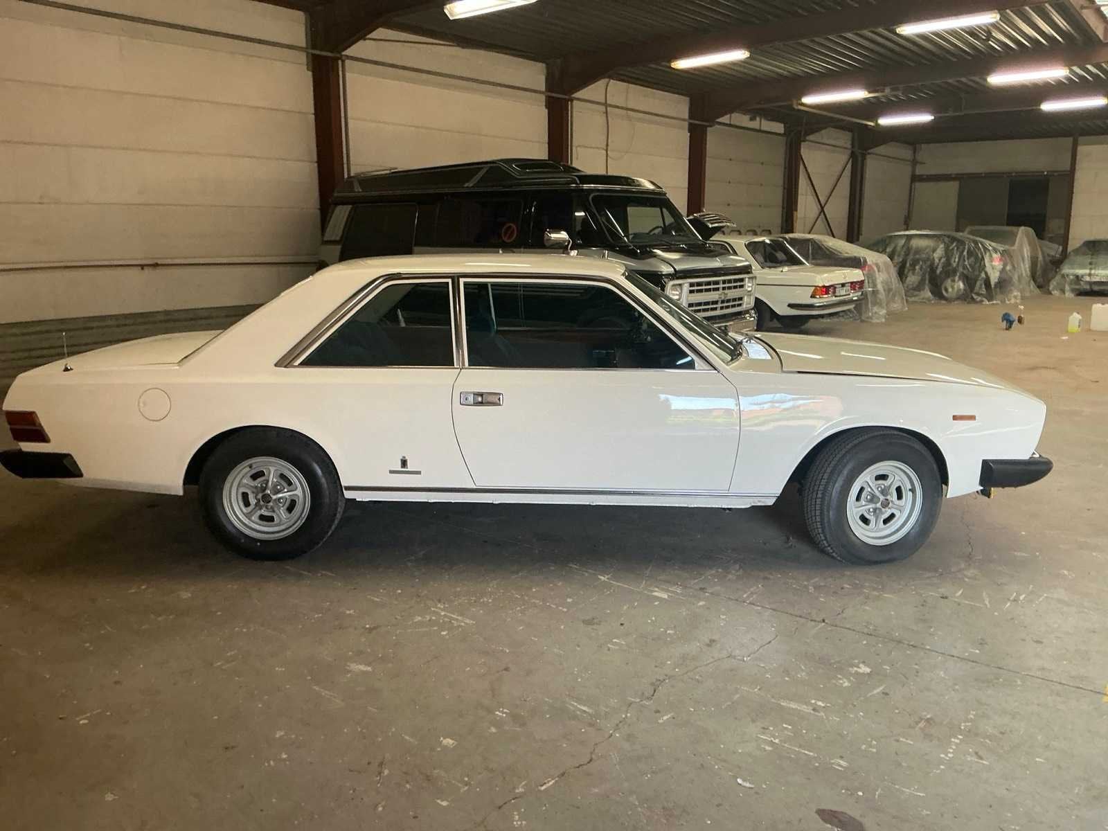 Fiat 130 3200 Coupé Voiture Classique 1975, Autos, Achat, Entreprise, Boîte manuelle, Autre carrosserie