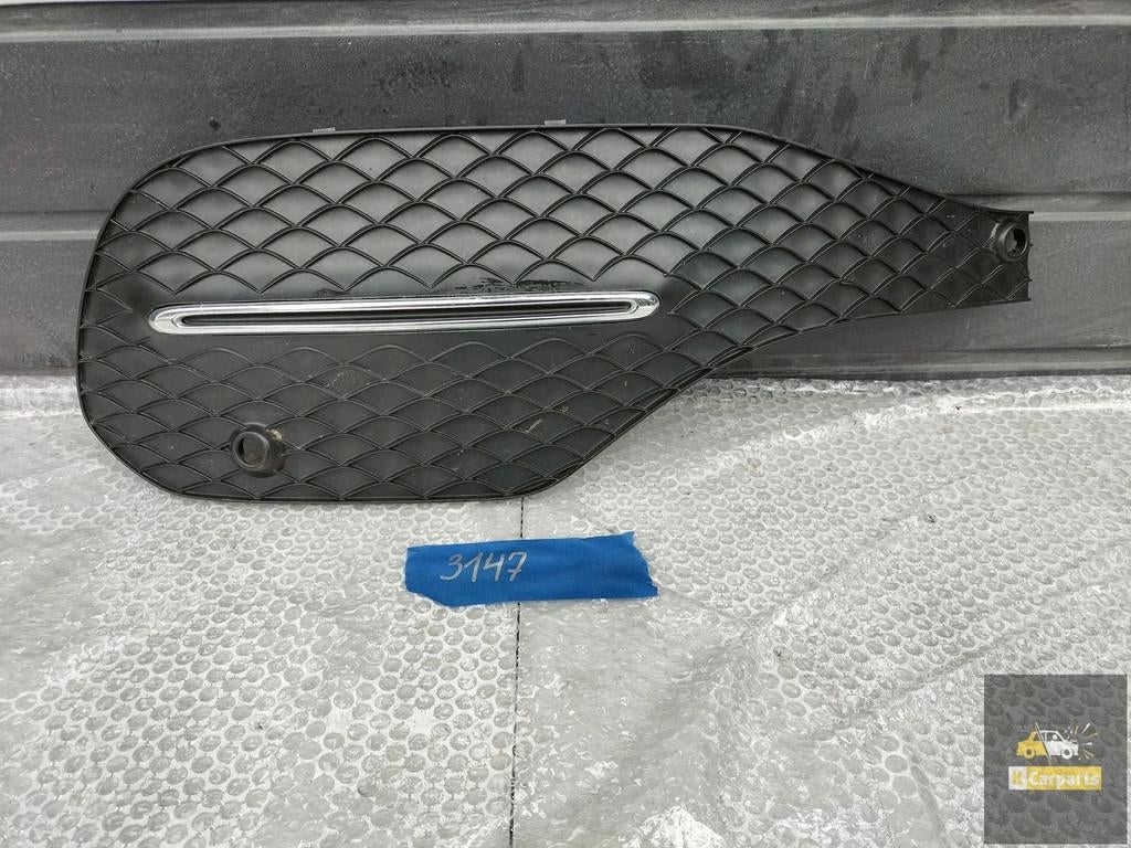 A1678858802, MERCEDES GLE W167 COUP BUMPER GRILLE RECHTS3147, Auto-onderdelen, Gebruikt, Mercedes-Benz AG, Mercedes-Benz, Mercedesstrasse 120
70372  Stuttgart, DE