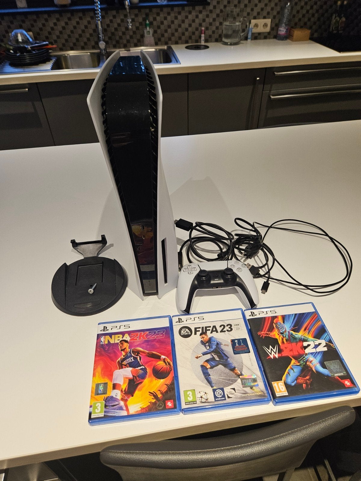 PlayStation 5 (PS5) disc edition., Ophalen, Playstation 5