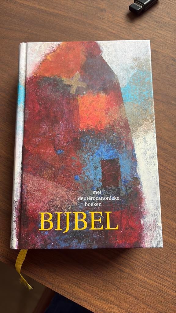 Bijbel hardcover, Boeken, Ophalen of Verzenden, Gelezen