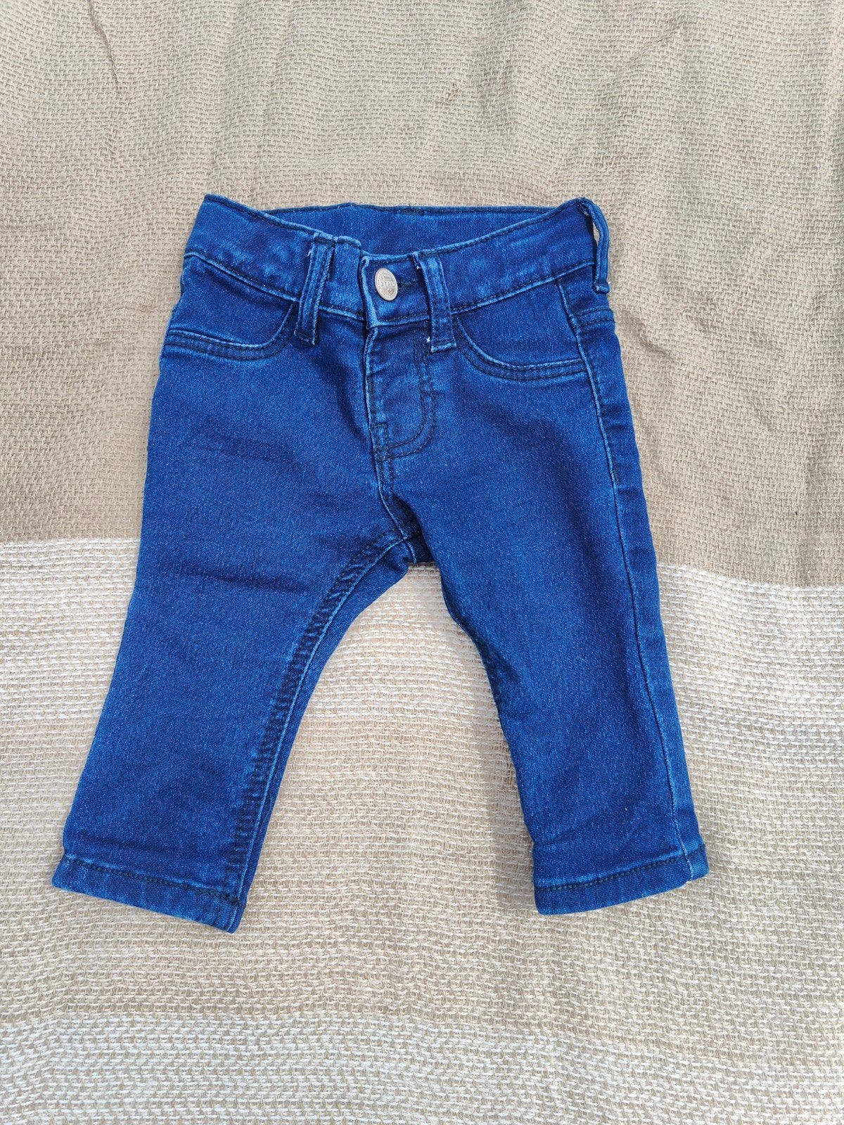 Jeans 62, Kinderen en Baby's, Babykleding | Maat 62, Broekje, Ophalen of Verzenden, Zo goed als nieuw, Hema