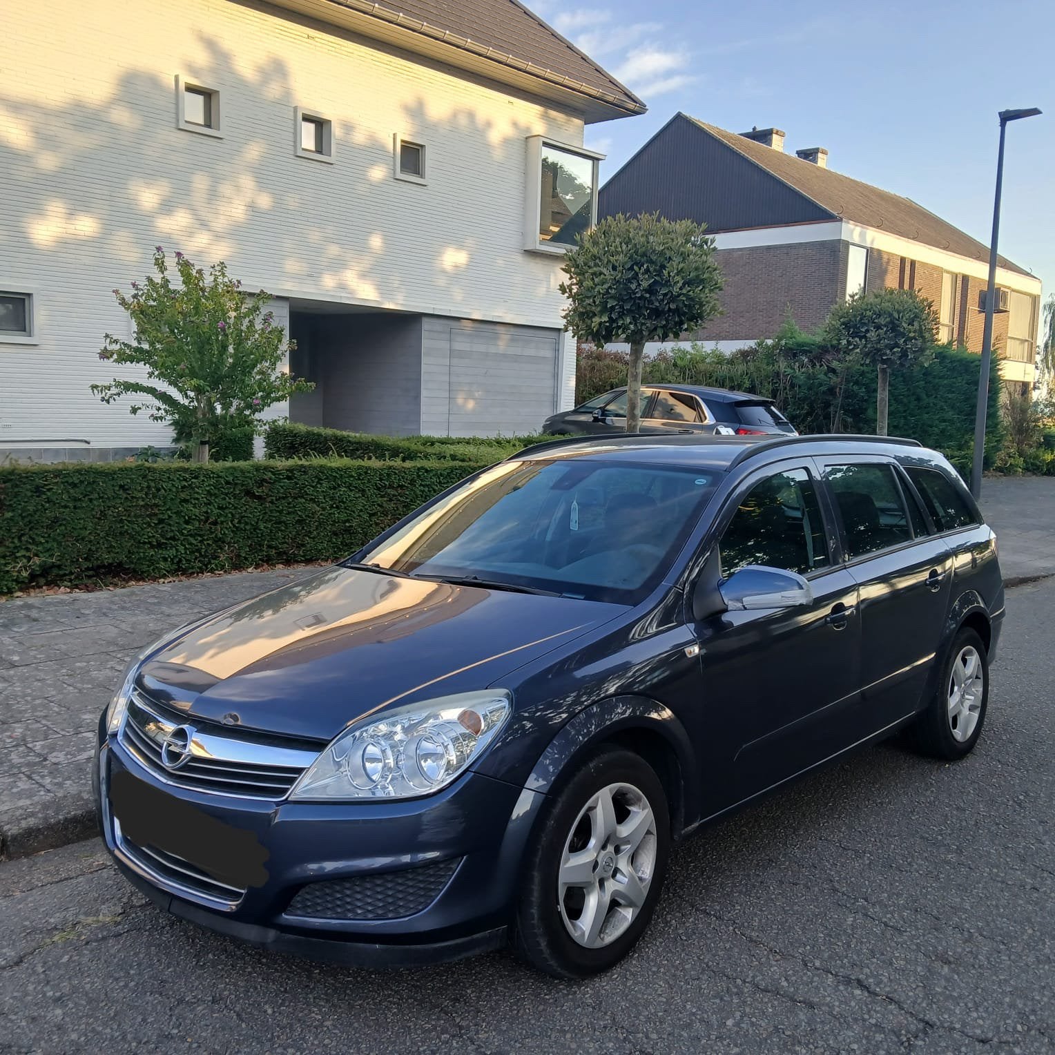 Opel astra 1.6 Benzine met slechts 99dkm wordt gekeurd, Auto's, Particulier, Onderhoudsboekje, Astra, Te koop